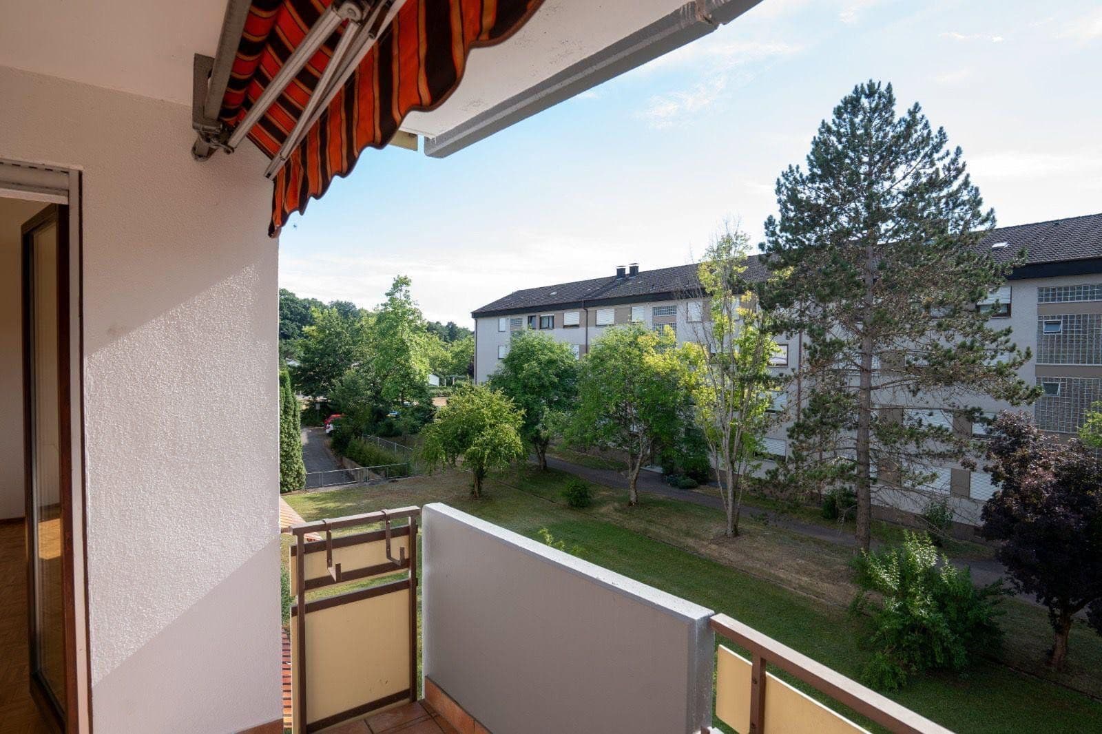 Prodej bytu 4+1 100 m², Blauenstraße 17, Singen (Hohentwiel), Bádensko-Württembersko Prodej bytu 4+1 100 m², Blauenstraße 17, Singen (Hohentwiel), Bádensko-Württembersko