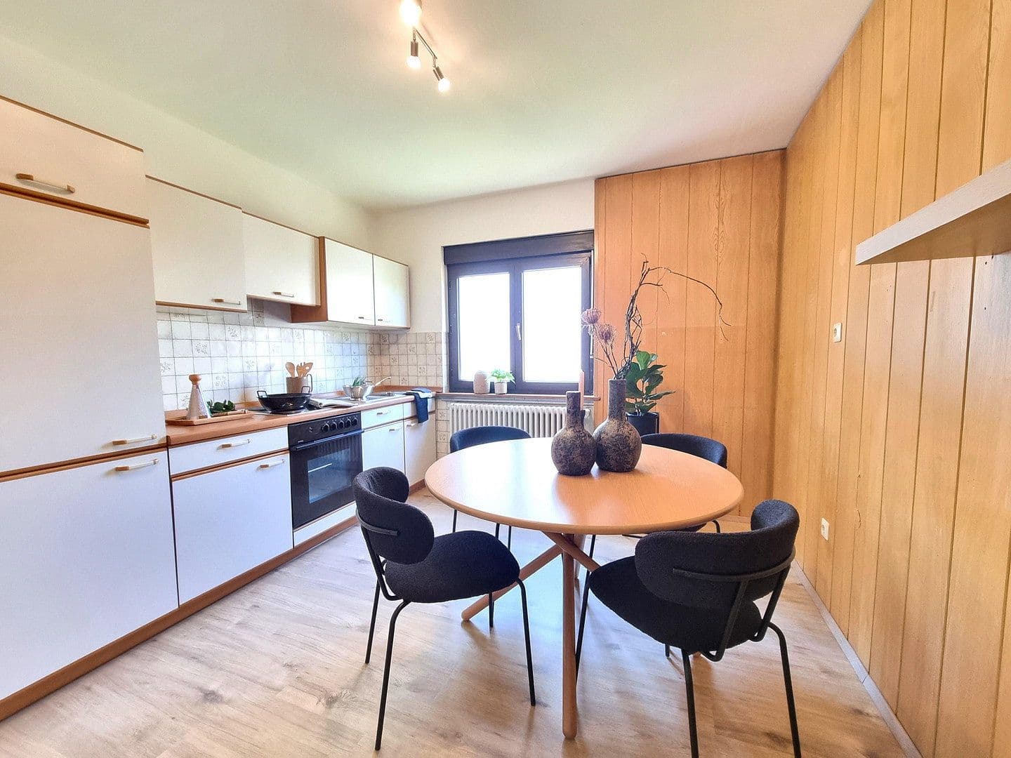 Prodej bytu 3+1 69 m², Lessingstraße 23, Singen (Hohentwiel), Bádensko-Württembersko Prodej bytu 3+1 69 m², Lessingstraße 23, Singen (Hohentwiel), Bádensko-Württembersko