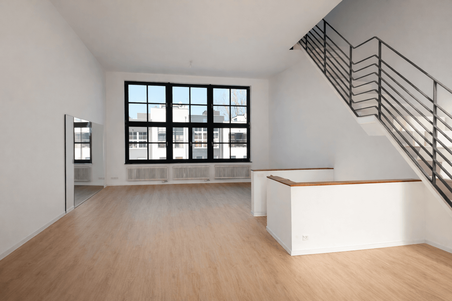 Pronájem domu 200 m², pozemek 246 m², Charlotte-Salomon-Hain 9, Berlin, Berlín Pronájem domu 200 m², pozemek 246 m², Charlotte-Salomon-Hain 9, Berlin, Berlín