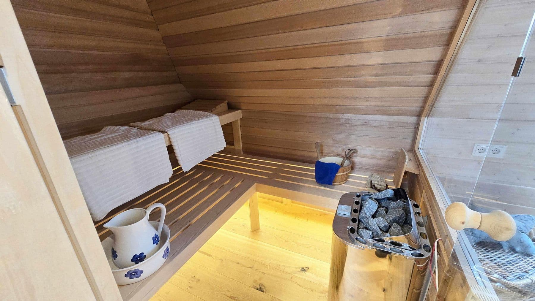 Prodej domu 168 m², pozemek 370 m², Hamburg, Hamburg Prodej domu 168 m², pozemek 370 m², Hamburg, Hamburg