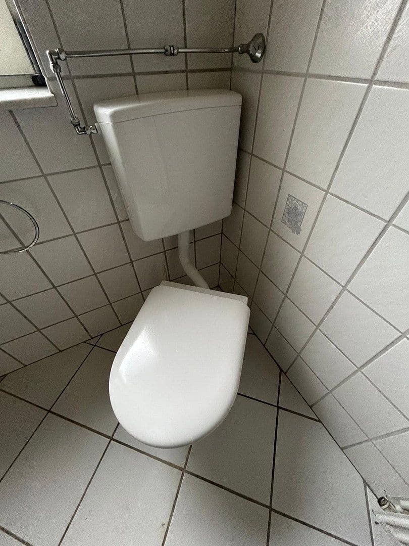 Pronájem bytu 4+1 105 m², Brakerstr. 17, Bielefeld, Severní Porýní-Vestfálsko Pronájem bytu 4+1 105 m², Brakerstr. 17, Bielefeld, Severní Porýní-Vestfálsko