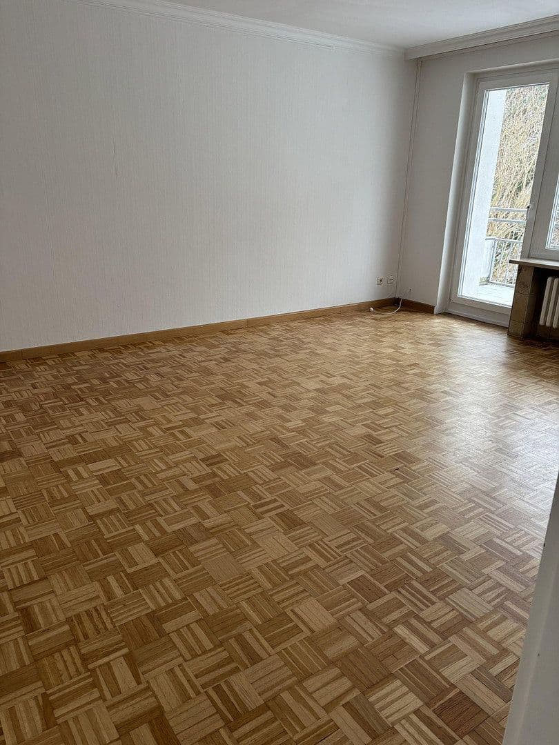 Pronájem bytu 4+1 87 m², Pinneberger Straße 55b, Wedel, Šlesvicko-Holštýnsko Pronájem bytu 4+1 87 m², Pinneberger Straße 55b, Wedel, Šlesvicko-Holštýnsko