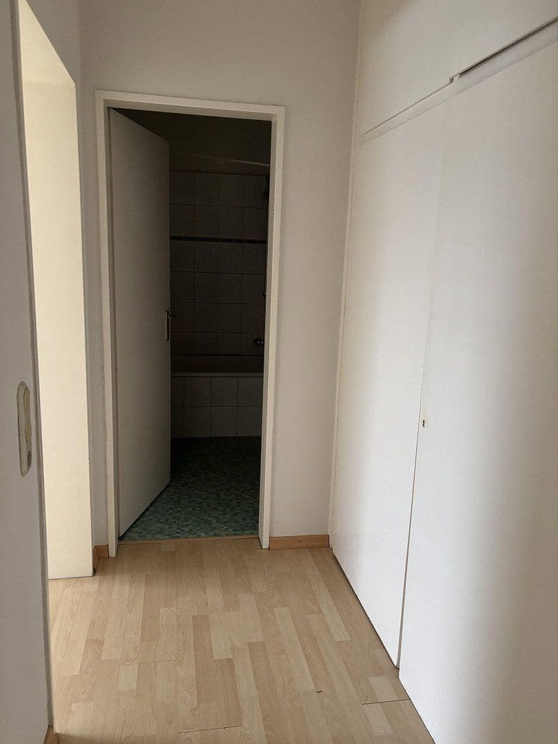 Pronájem bytu 4+1 87 m², Pinneberger Straße 55b, Wedel, Šlesvicko-Holštýnsko Pronájem bytu 4+1 87 m², Pinneberger Straße 55b, Wedel, Šlesvicko-Holštýnsko