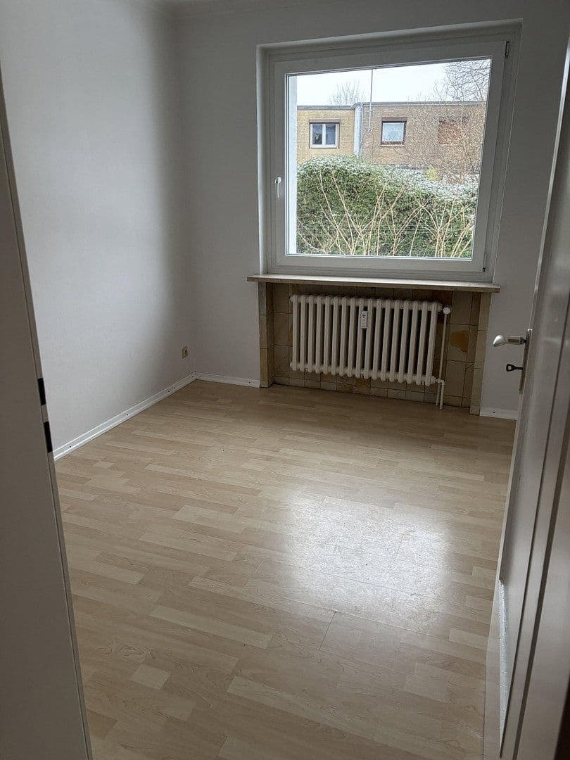 Pronájem bytu 4+1 87 m², Pinneberger Straße 55b, Wedel, Šlesvicko-Holštýnsko Pronájem bytu 4+1 87 m², Pinneberger Straße 55b, Wedel, Šlesvicko-Holštýnsko