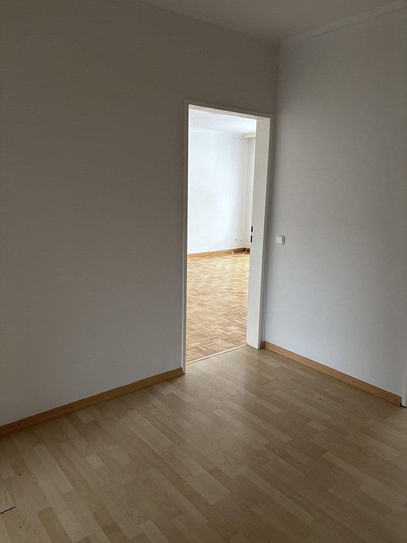 Pronájem bytu 4+1 87 m², Pinneberger Straße 55b, Wedel, Šlesvicko-Holštýnsko Pronájem bytu 4+1 87 m², Pinneberger Straße 55b, Wedel, Šlesvicko-Holštýnsko