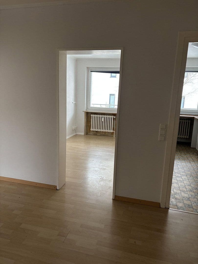 Pronájem bytu 4+1 87 m², Pinneberger Straße 55b, Wedel, Šlesvicko-Holštýnsko Pronájem bytu 4+1 87 m², Pinneberger Straße 55b, Wedel, Šlesvicko-Holštýnsko