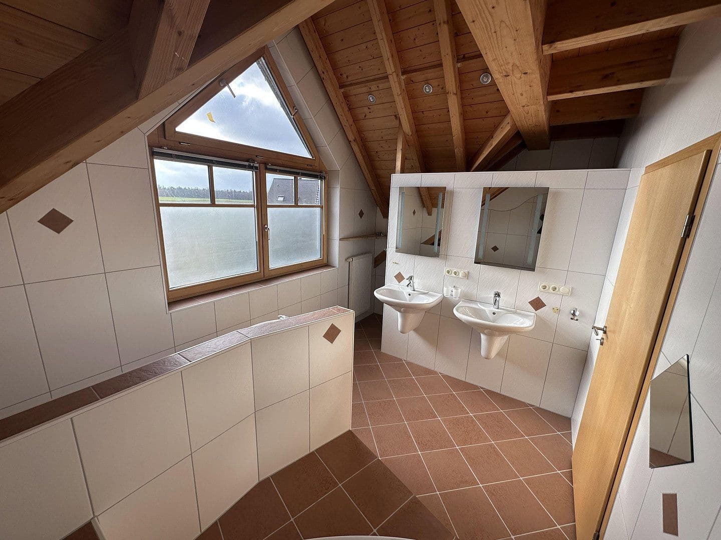 Prodej domu 310 m², pozemek 576 m², St. Leon-Rot, Bádensko-Württembersko Prodej domu 310 m², pozemek 576 m², St. Leon-Rot, Bádensko-Württembersko