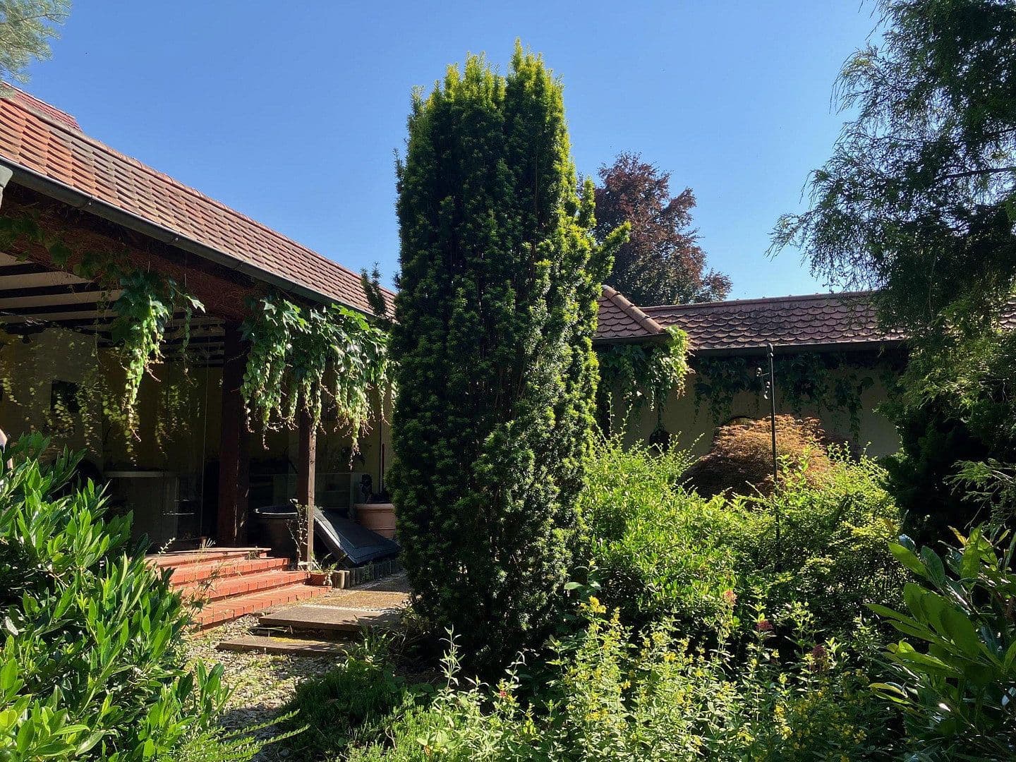 Prodej domu 308 m², pozemek 1.102 m², Zirndorf, Bavorsko Prodej domu 308 m², pozemek 1.102 m², Zirndorf, Bavorsko