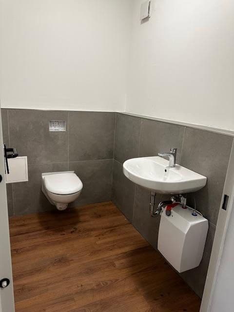 Pronájem nebytového prostoru 11.665 m², Delitzscher Straße 82, Halle, Sasko-Anhaltsko Pronájem nebytového prostoru 11.665 m², Delitzscher Straße 82, Halle, Sasko-Anhaltsko