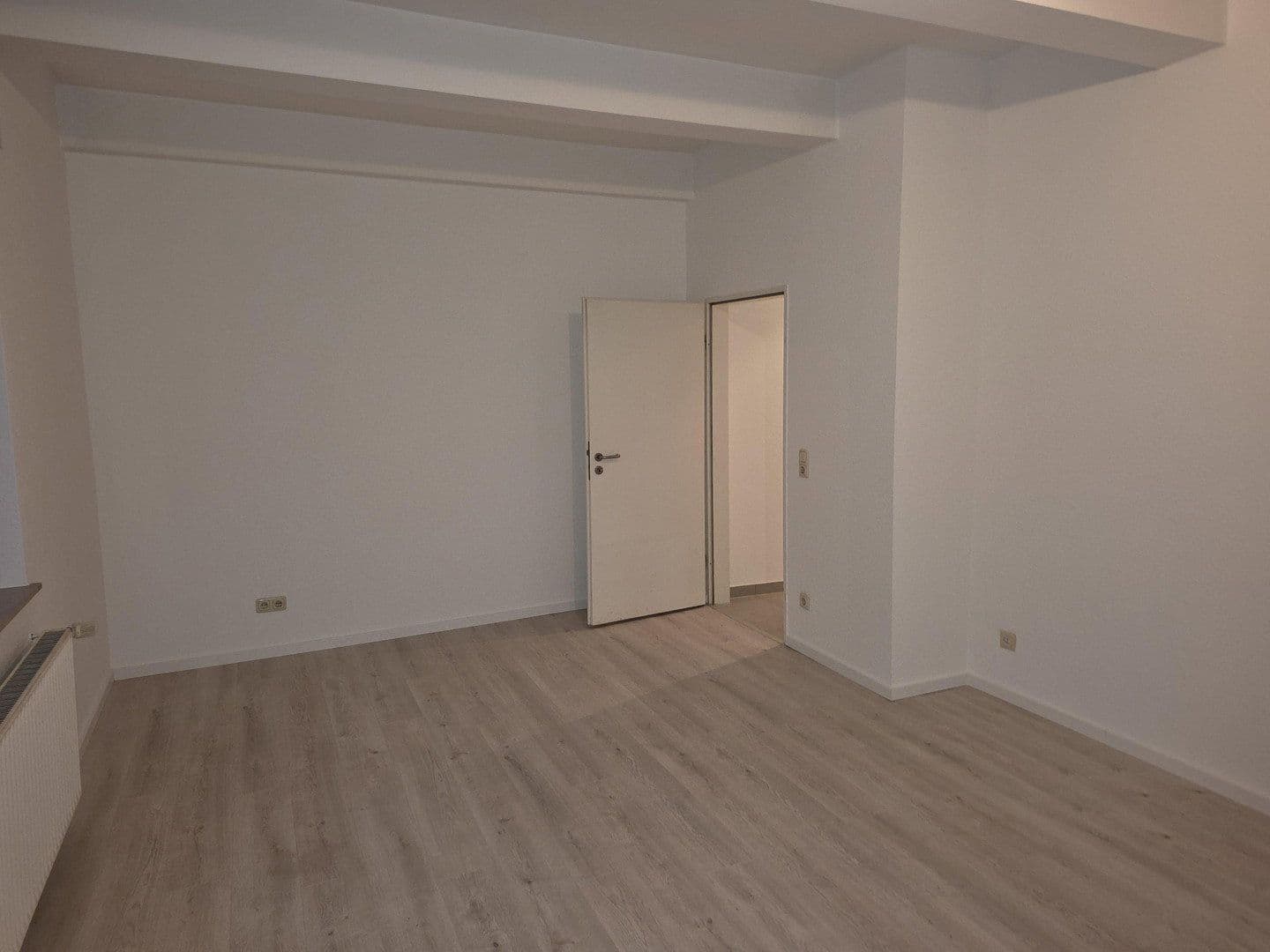 Prodej bytu 3+1 83 m², Huttropstr. 52, Essen, Severní Porýní-Vestfálsko Prodej bytu 3+1 83 m², Huttropstr. 52, Essen, Severní Porýní-Vestfálsko