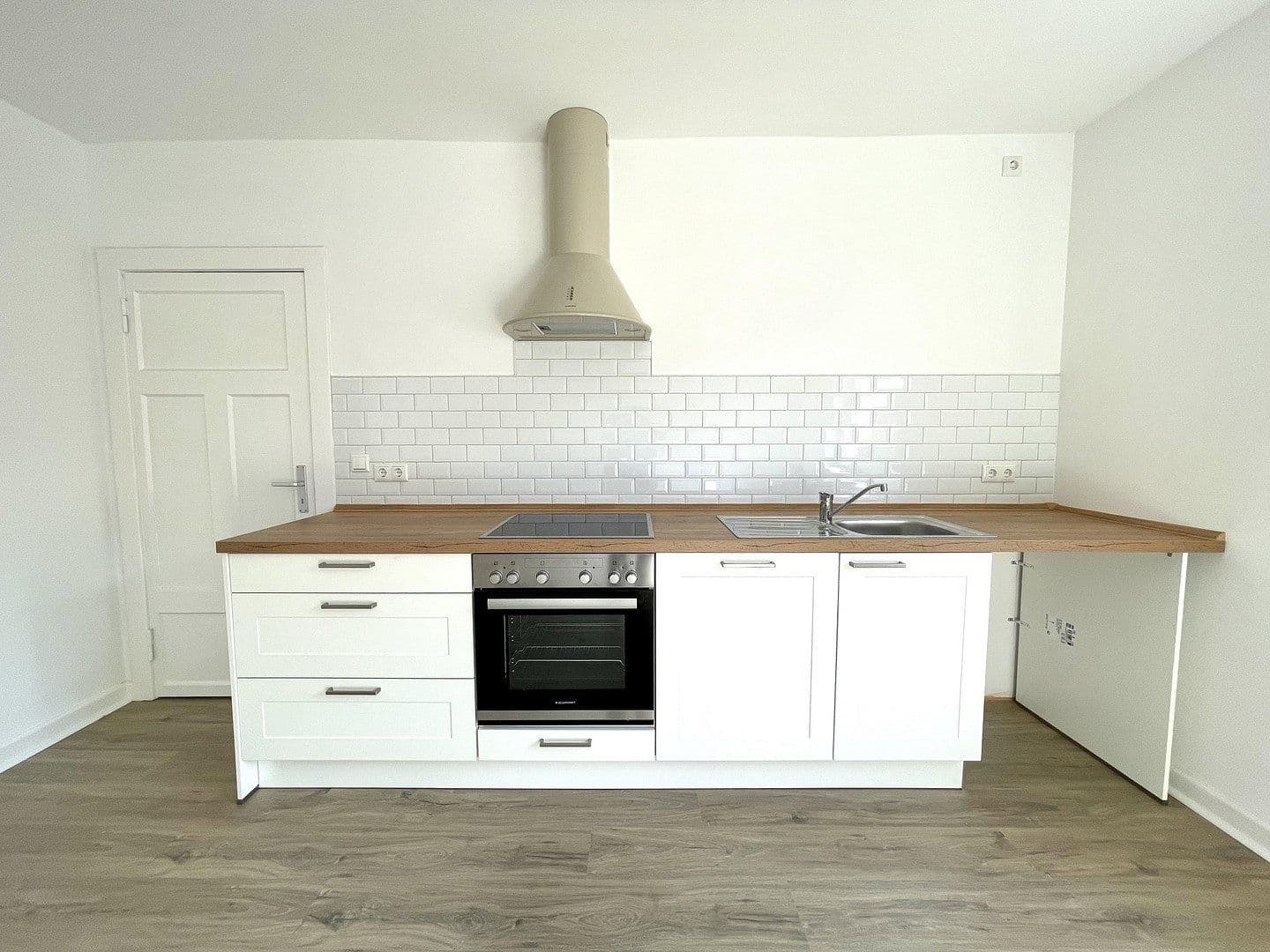 Pronájem bytu 2+1 53 m², Kolberger Str.7, Schwarzenbek, Šlesvicko-Holštýnsko Pronájem bytu 2+1 53 m², Kolberger Str.7, Schwarzenbek, Šlesvicko-Holštýnsko