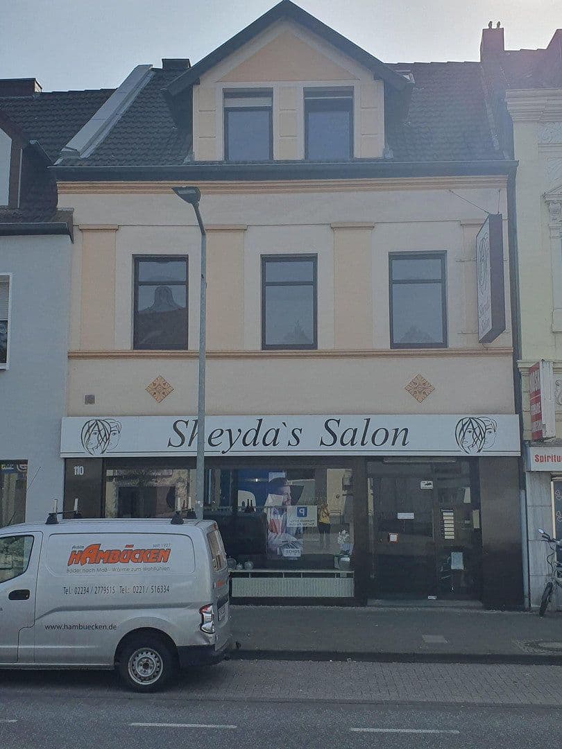 Prodej domu 310 m², pozemek 300 m², Bergheim, Severní Porýní-Vestfálsko Prodej domu 310 m², pozemek 300 m², Bergheim, Severní Porýní-Vestfálsko