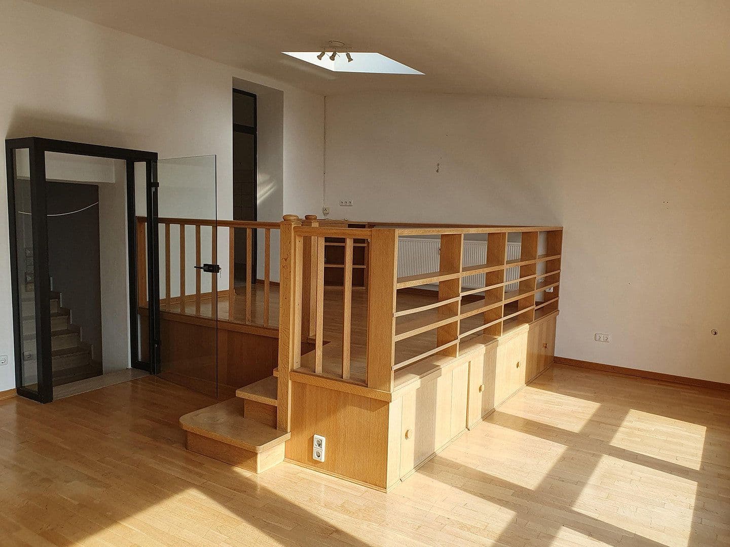 Prodej domu 310 m², pozemek 300 m², Bergheim, Severní Porýní-Vestfálsko Prodej domu 310 m², pozemek 300 m², Bergheim, Severní Porýní-Vestfálsko