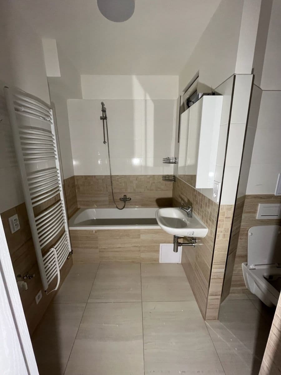 Prodej bytu 2+kk 21 m², Kladivova, Brno, Jihomoravský kraj Prodej bytu 2+kk 21 m², Kladivova, Brno, Jihomoravský kraj