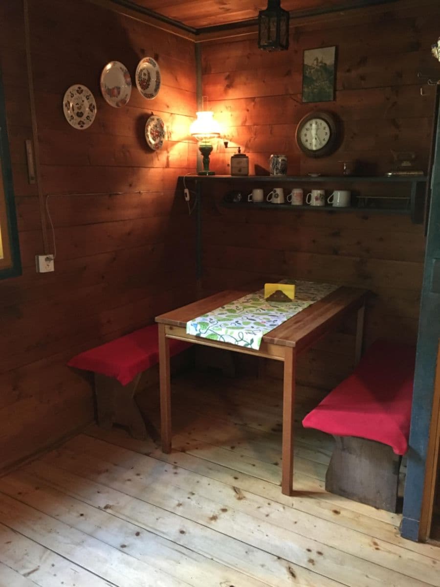 Prodej chaty, chalupy 50 m², pozemek 4.281 m², Malá Hraštice, Středočeský kraj Prodej chaty, chalupy 50 m², pozemek 4.281 m², Malá Hraštice, Středočeský kraj