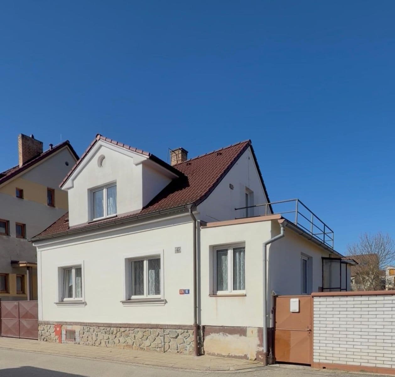 Prodej domu 156 m², pozemek 812 m², Bydlinského, Sezimovo Ústí, Jihočeský kraj Prodej domu 156 m², pozemek 812 m², Bydlinského, Sezimovo Ústí, Jihočeský kraj