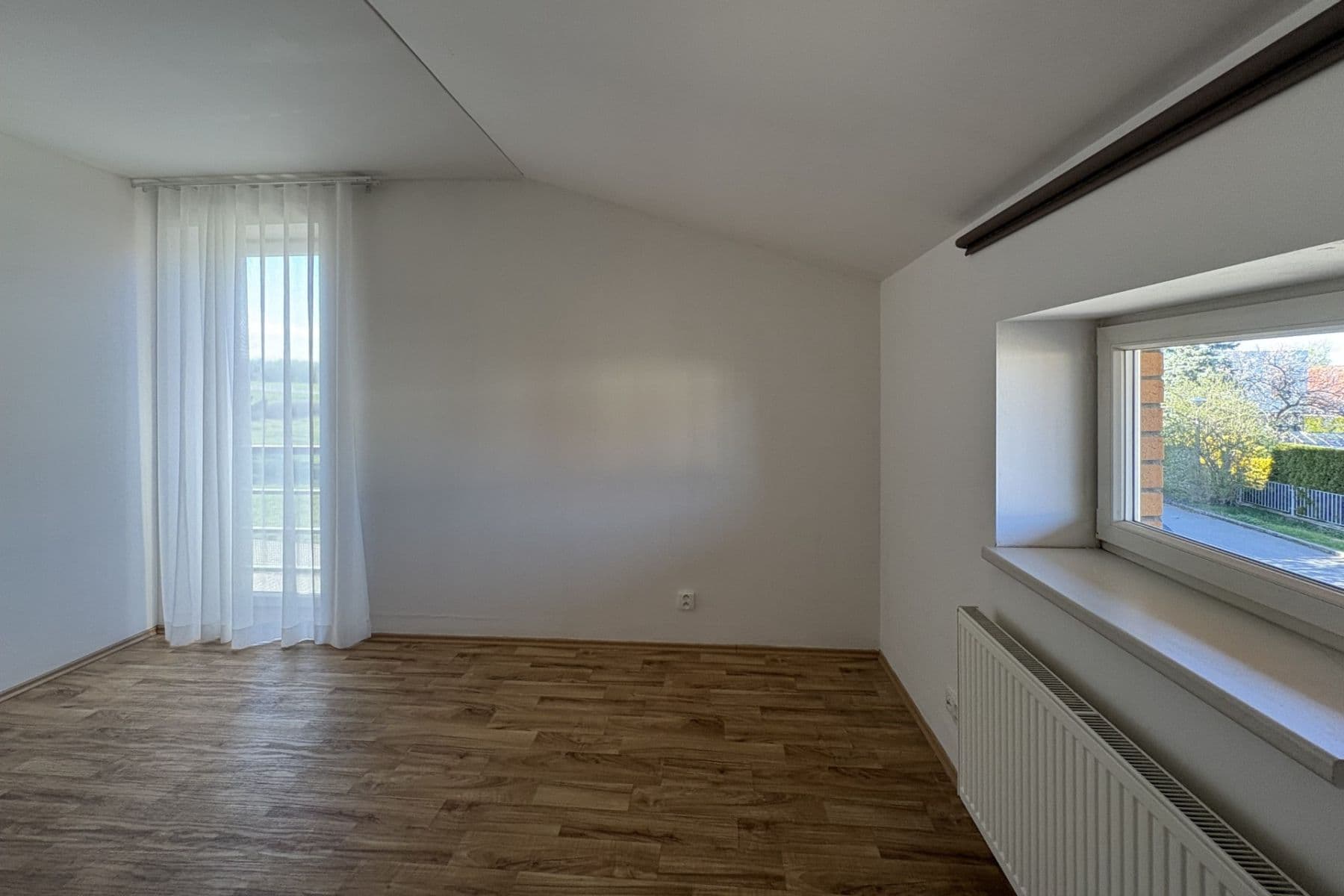 Pronájem bytu 4+kk 141 m², Chelčického, Roztoky, Středočeský kraj Pronájem bytu 4+kk 141 m², Chelčického, Roztoky, Středočeský kraj