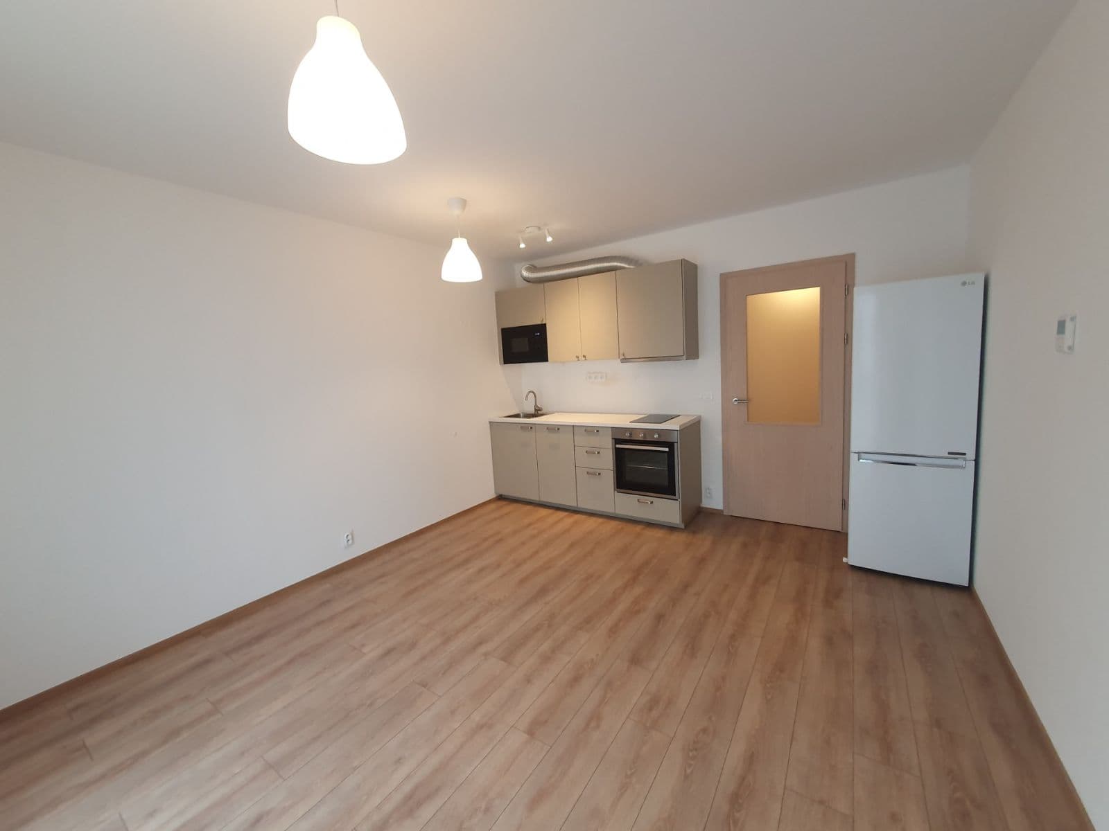 Pronájem bytu 1+kk 27 m², Nebřenická, Praha, Praha Pronájem bytu 1+kk 27 m², Nebřenická, Praha, Praha