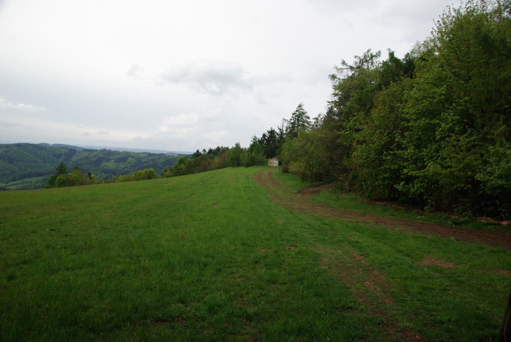 Prodej pozemku 18.568 m², Jakubovice, Olomoucký kraj Prodej pozemku 18.568 m², Jakubovice, Olomoucký kraj