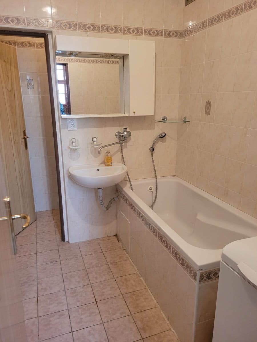 Pronájem domu 200 m², pozemek 573 m², Jablonica, Trnavský kraj Pronájem domu 200 m², pozemek 573 m², Jablonica, Trnavský kraj