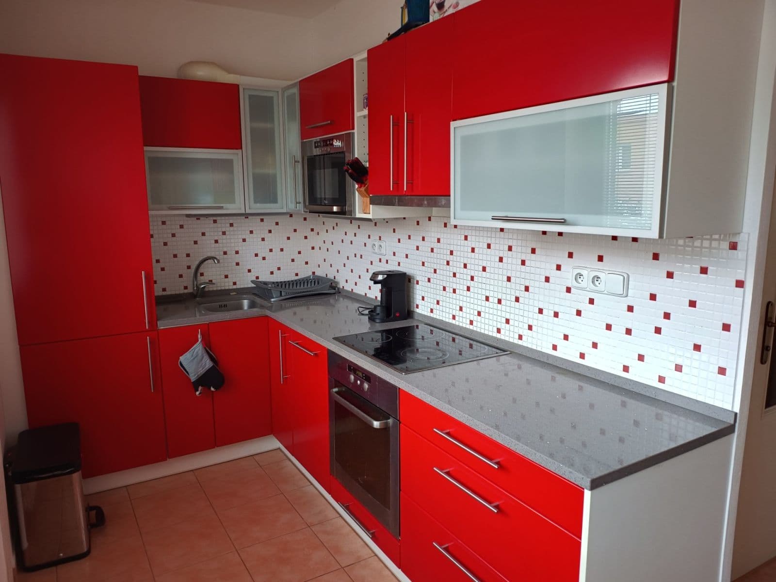 Pronájem bytu 3+1 70 m², Na Šutce, Praha, Praha Pronájem bytu 3+1 70 m², Na Šutce, Praha, Praha