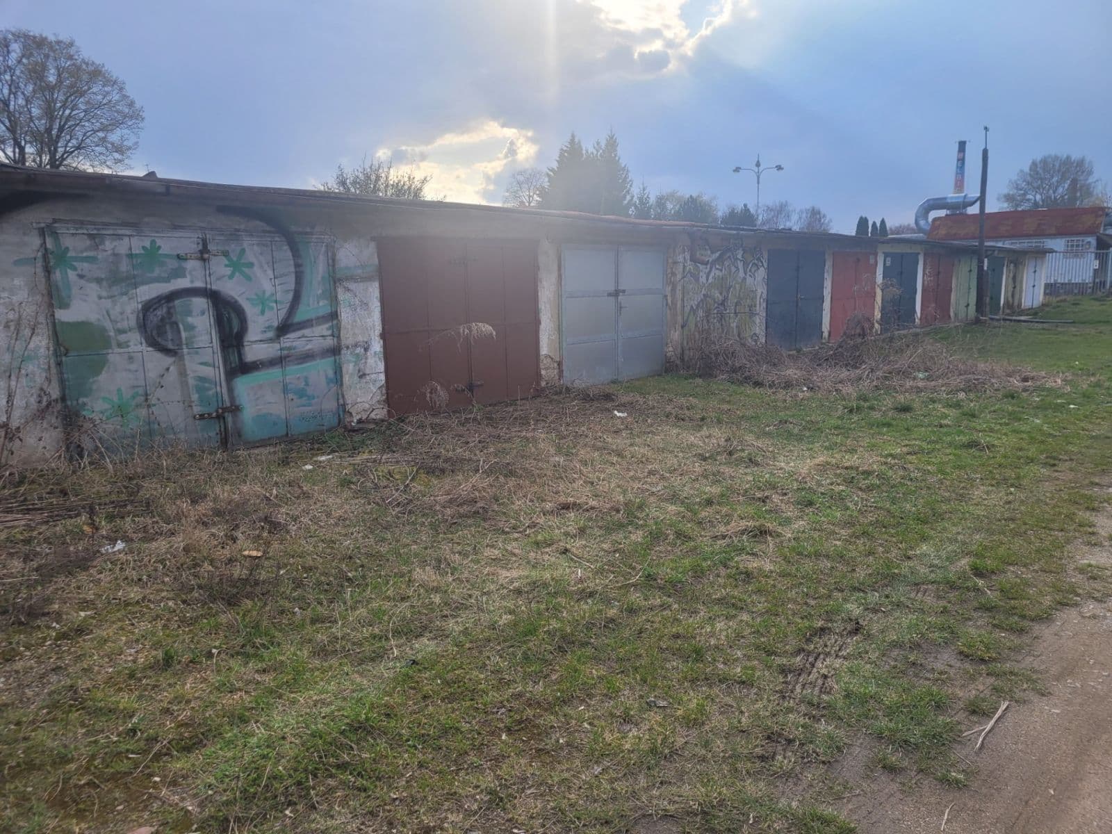 Prodej garáže 18 m², Brno, Jihomoravský kraj Prodej garáže 18 m², Brno, Jihomoravský kraj