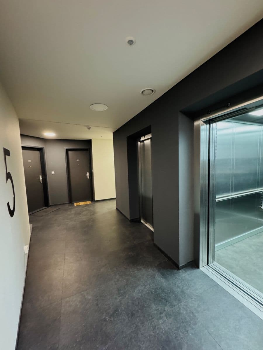 Prodej bytu 1+kk 22 m², Plzeňská, Praha, Praha Prodej bytu 1+kk 22 m², Plzeňská, Praha, Praha