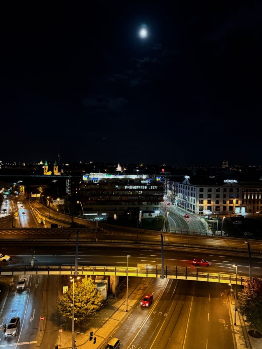 Prodej bytu 1+kk 22 m², Plzeňská, Praha, Praha Prodej bytu 1+kk 22 m², Plzeňská, Praha, Praha