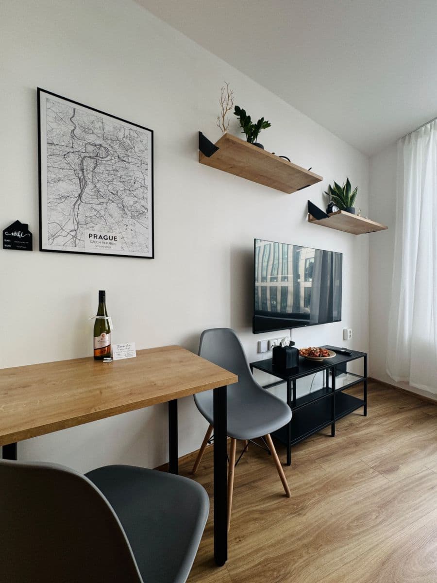 Prodej bytu 1+kk 22 m², Plzeňská, Praha, Praha Prodej bytu 1+kk 22 m², Plzeňská, Praha, Praha