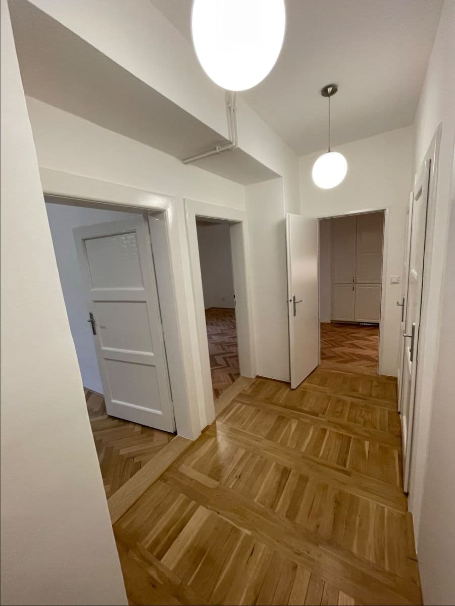 Pronájem bytu 2+kk 50 m², Biskupcova, Praha, Praha Pronájem bytu 2+kk 50 m², Biskupcova, Praha, Praha