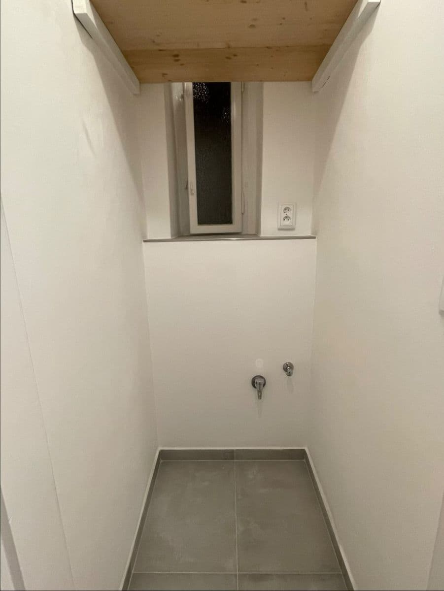 Pronájem bytu 2+kk 50 m², Biskupcova, Praha, Praha Pronájem bytu 2+kk 50 m², Biskupcova, Praha, Praha