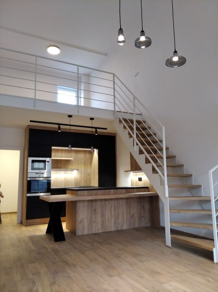 Pronájem bytu 2+kk 48 m², Zlín, Zlínský kraj Pronájem bytu 2+kk 48 m², Zlín, Zlínský kraj