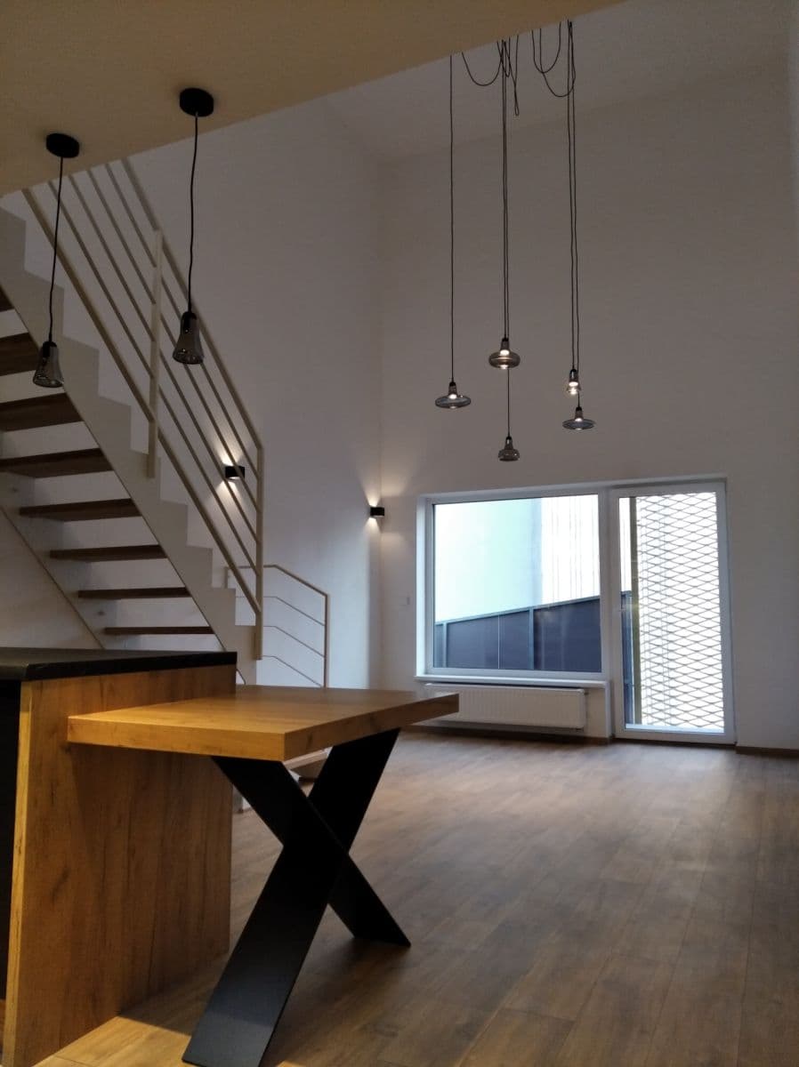 Pronájem bytu 2+kk 48 m², Zlín, Zlínský kraj Pronájem bytu 2+kk 48 m², Zlín, Zlínský kraj