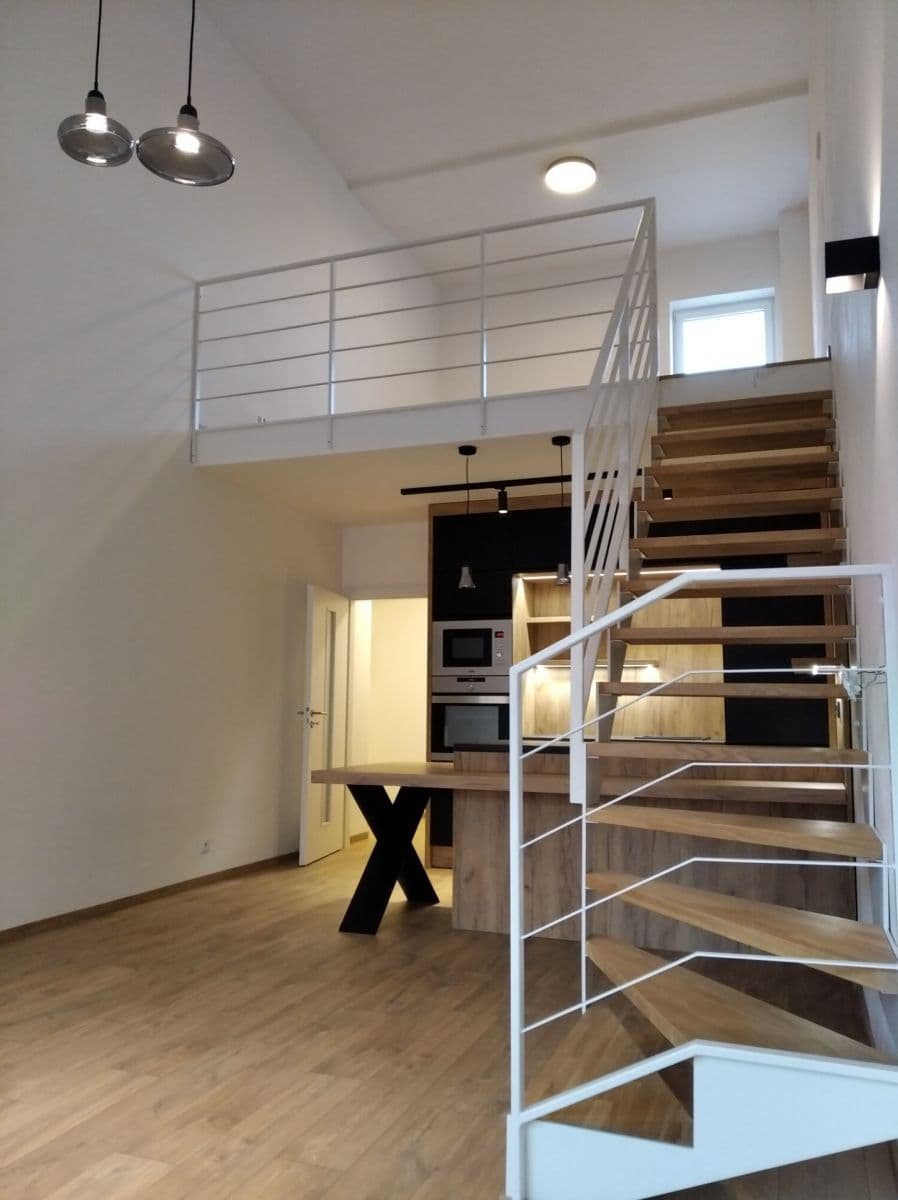 Pronájem bytu 2+kk 48 m², Zlín, Zlínský kraj Pronájem bytu 2+kk 48 m², Zlín, Zlínský kraj