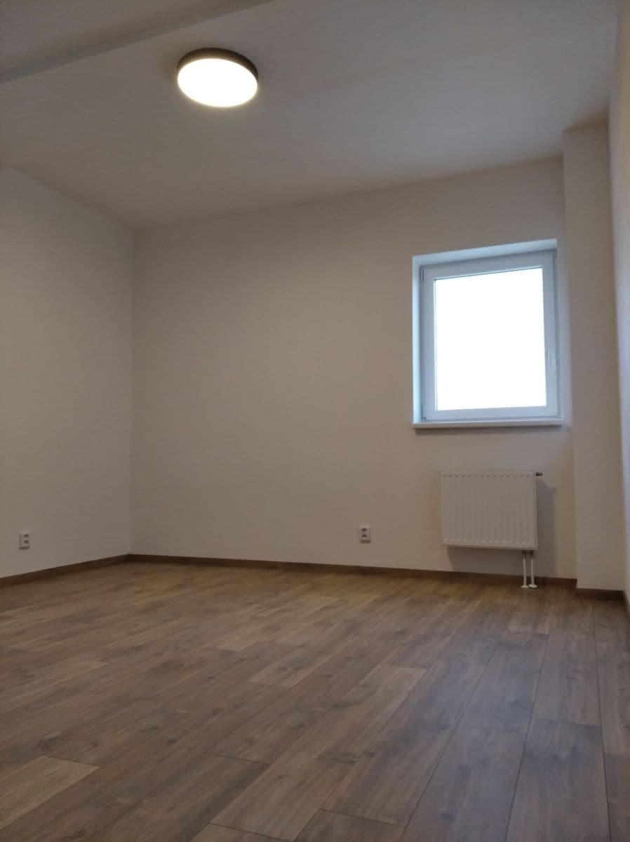 Pronájem bytu 2+kk 48 m², Zlín, Zlínský kraj Pronájem bytu 2+kk 48 m², Zlín, Zlínský kraj