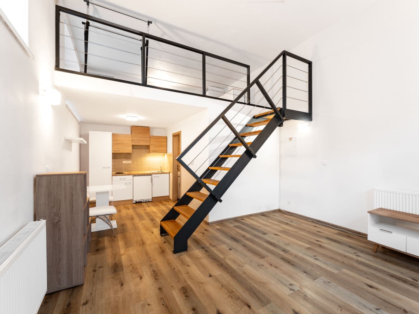 Pronájem bytu 1+kk 38 m², Lazy II, Zlín, Zlínský kraj Pronájem bytu 1+kk 38 m², Lazy II, Zlín, Zlínský kraj