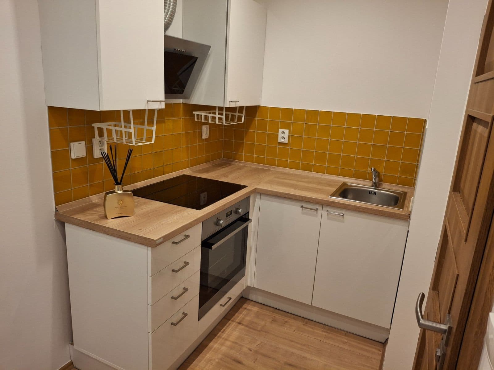 Prodej bytu 2+kk 35 m², Kapraďová, Praha, Praha Prodej bytu 2+kk 35 m², Kapraďová, Praha, Praha
