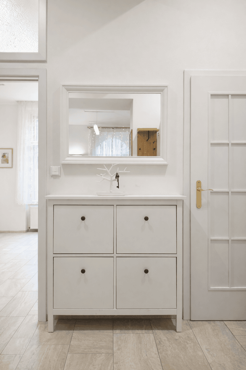 Pronájem bytu 2+1 56 m², Všehrdova, Praha, Praha Pronájem bytu 2+1 56 m², Všehrdova, Praha, Praha