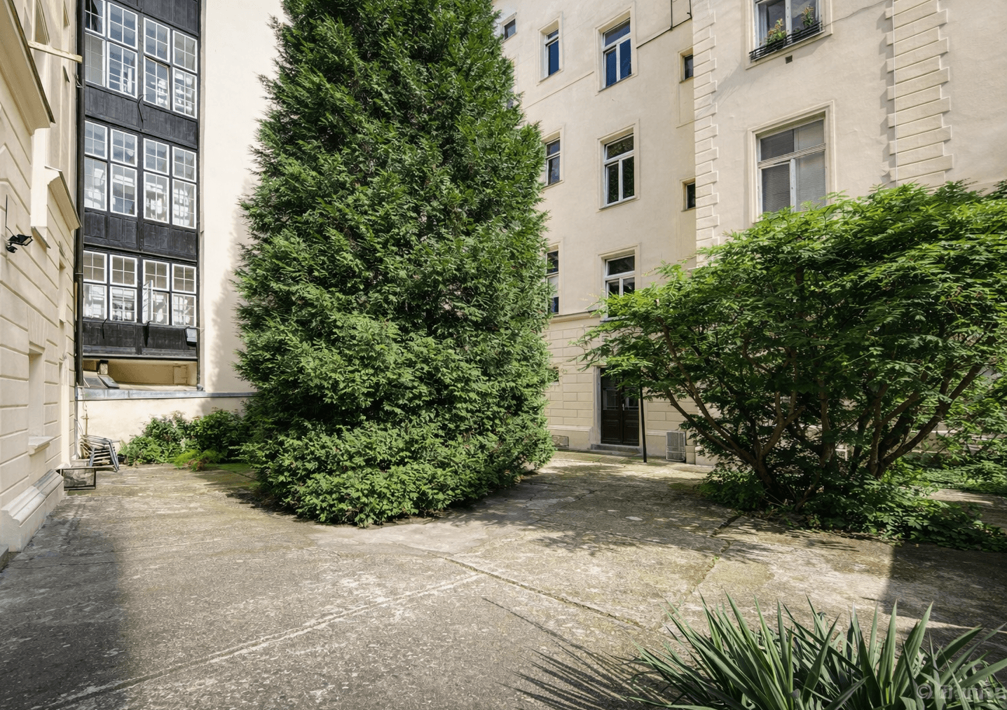 Pronájem bytu 2+1 56 m², Všehrdova, Praha, Praha Pronájem bytu 2+1 56 m², Všehrdova, Praha, Praha