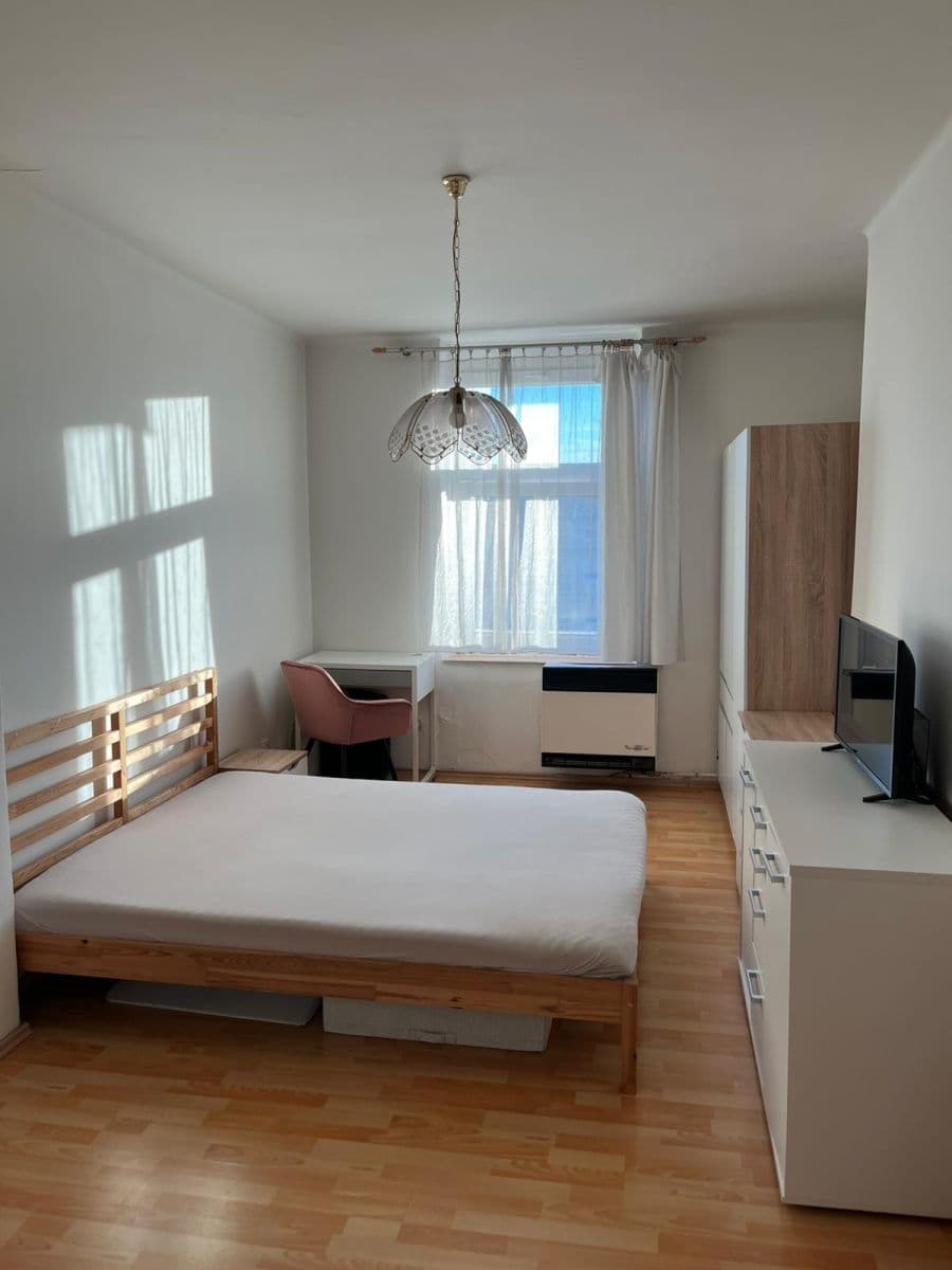 Pronájem bytu 1+1 30 m², U Skládky, Praha, Praha Pronájem bytu 1+1 30 m², U Skládky, Praha, Praha