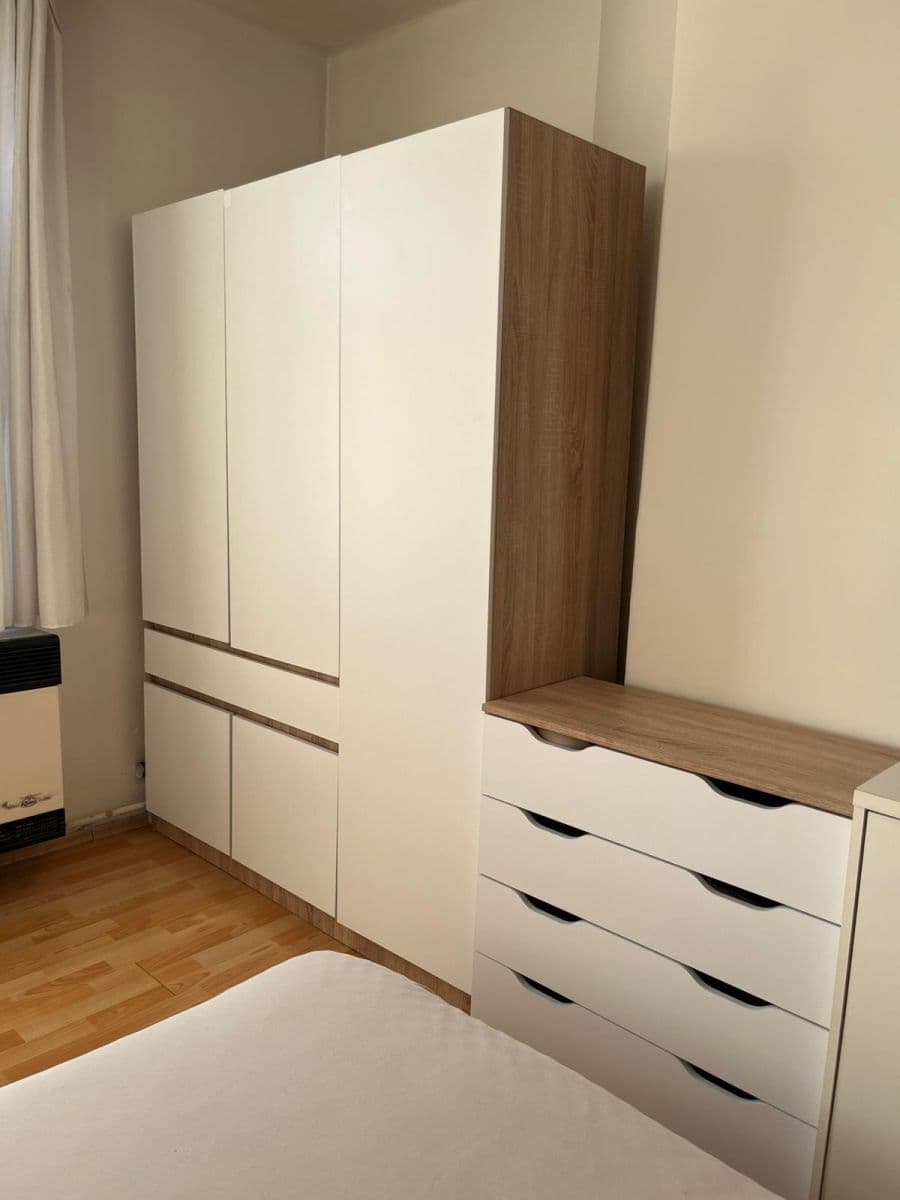 Pronájem bytu 1+1 30 m², U Skládky, Praha, Praha Pronájem bytu 1+1 30 m², U Skládky, Praha, Praha