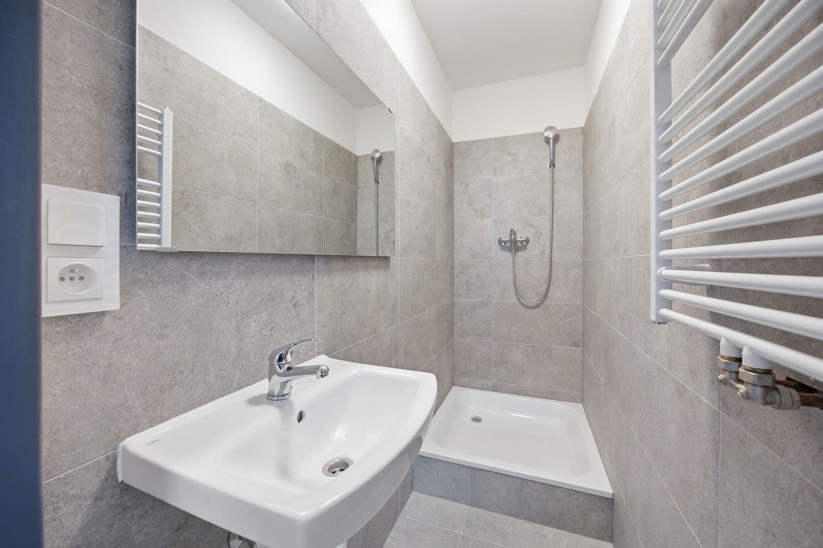 Pronájem bytu 6+1 130 m², Veltruská, Praha, Praha Pronájem bytu 6+1 130 m², Veltruská, Praha, Praha