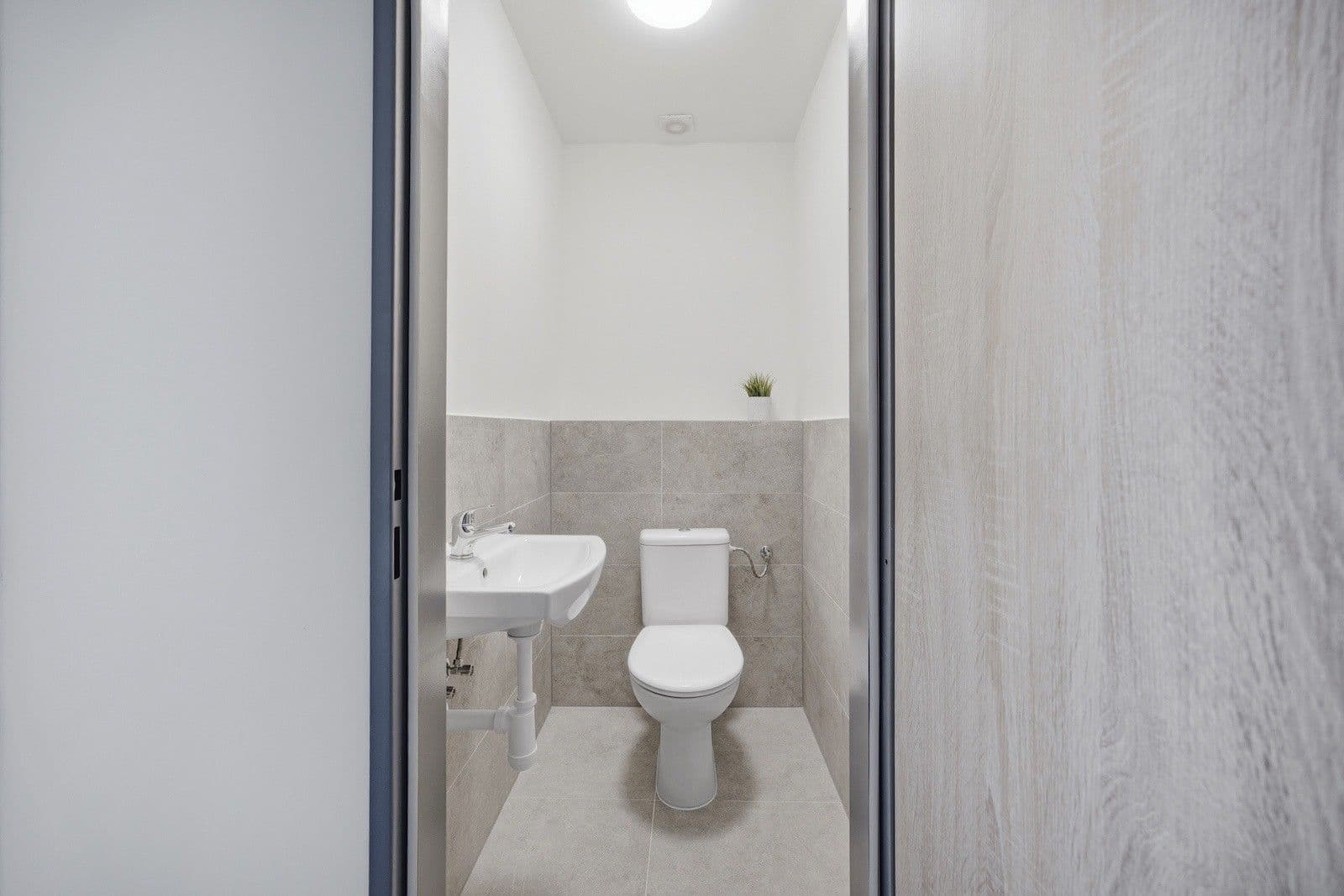 Pronájem bytu 6+1 130 m², Veltruská, Praha, Praha Pronájem bytu 6+1 130 m², Veltruská, Praha, Praha