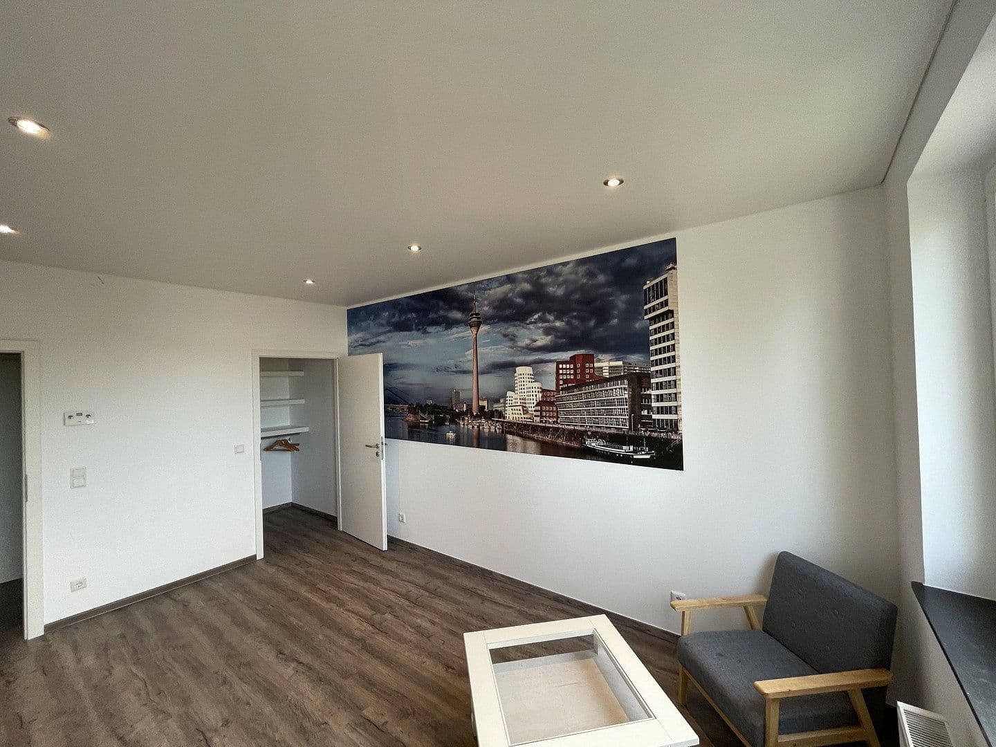 Prodej bytu 1+1 32 m², Aachenerstr. 157, Düsseldorf, Severní Porýní-Vestfálsko Prodej bytu 1+1 32 m², Aachenerstr. 157, Düsseldorf, Severní Porýní-Vestfálsko