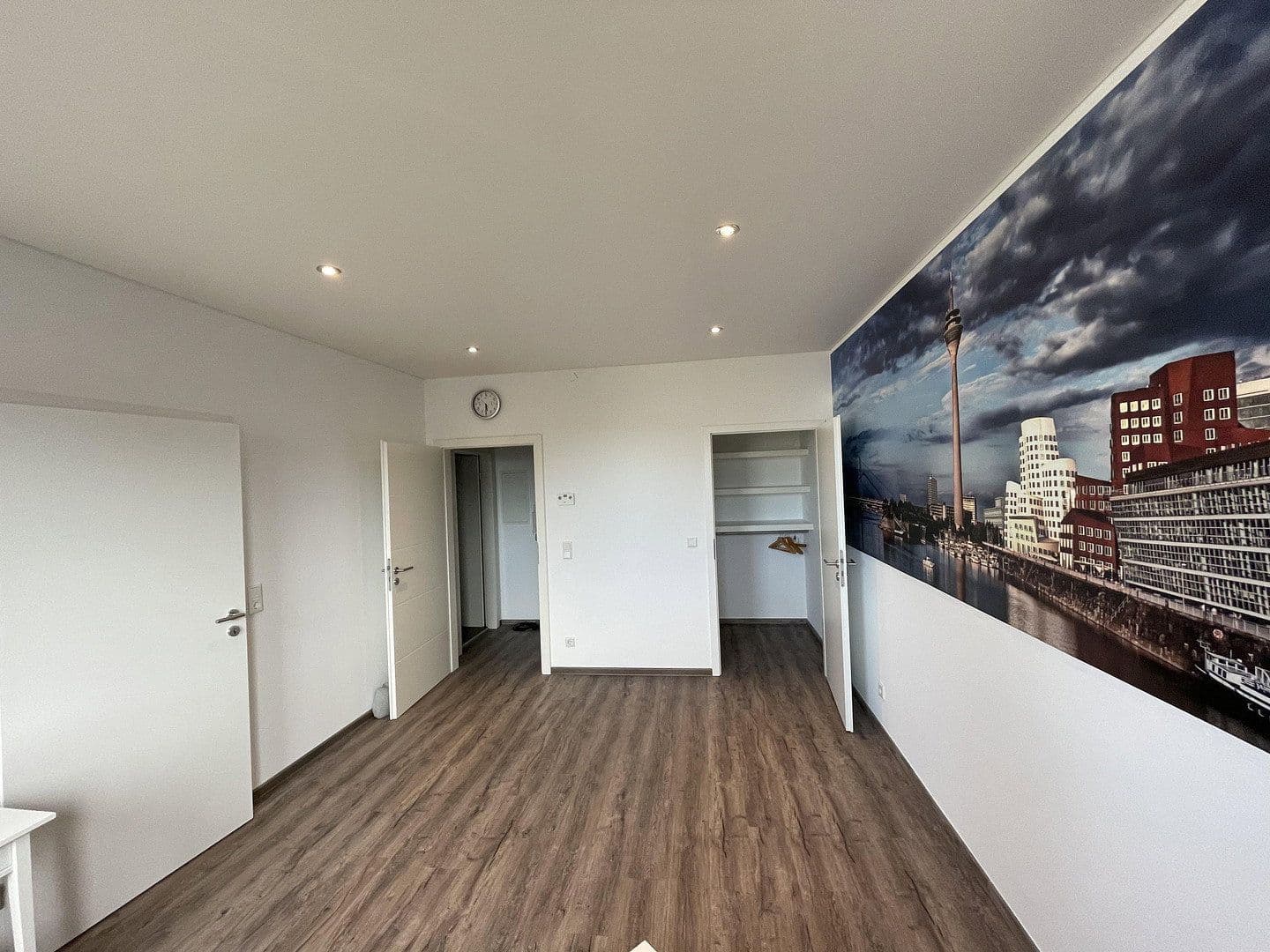 Prodej bytu 1+1 32 m², Aachenerstr. 157, Düsseldorf, Severní Porýní-Vestfálsko Prodej bytu 1+1 32 m², Aachenerstr. 157, Düsseldorf, Severní Porýní-Vestfálsko
