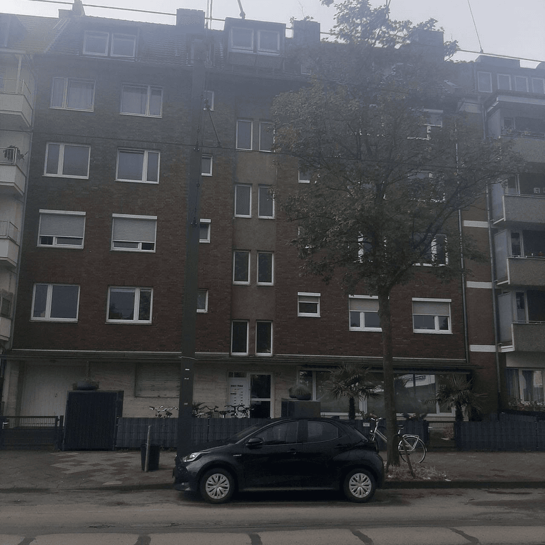 Prodej bytu 1+1 32 m², Aachenerstr. 157, Düsseldorf, Severní Porýní-Vestfálsko Prodej bytu 1+1 32 m², Aachenerstr. 157, Düsseldorf, Severní Porýní-Vestfálsko