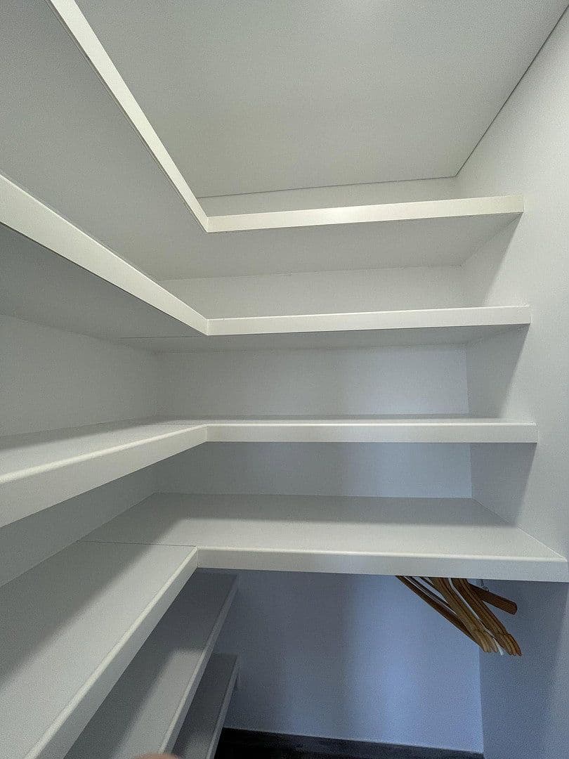 Prodej bytu 1+1 32 m², Aachenerstr. 157, Düsseldorf, Severní Porýní-Vestfálsko Prodej bytu 1+1 32 m², Aachenerstr. 157, Düsseldorf, Severní Porýní-Vestfálsko