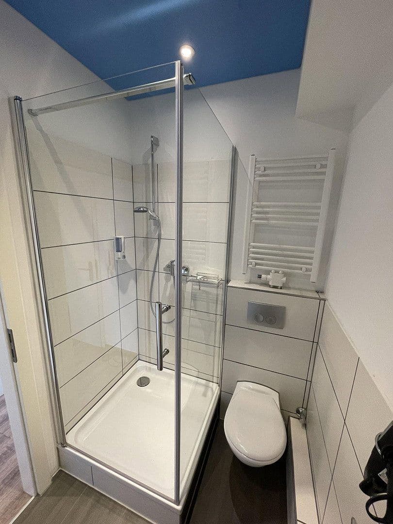 Prodej bytu 1+1 32 m², Aachenerstr. 157, Düsseldorf, Severní Porýní-Vestfálsko Prodej bytu 1+1 32 m², Aachenerstr. 157, Düsseldorf, Severní Porýní-Vestfálsko