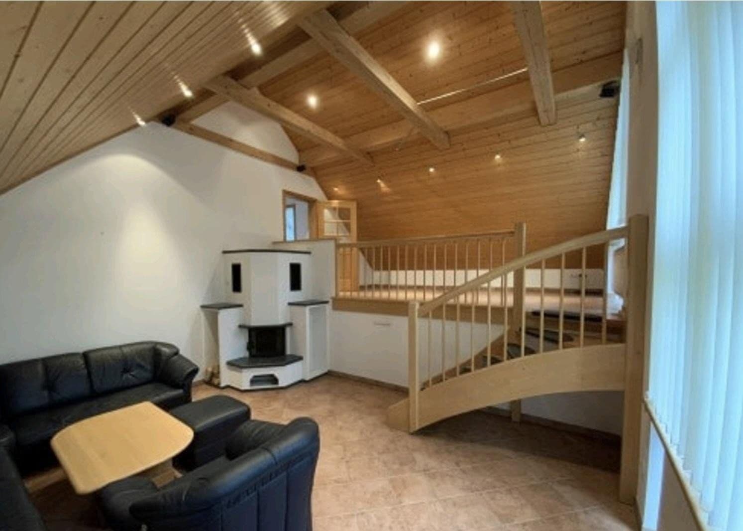 Pronájem bytu 5+1 106 m², Pezoldstraße 28, Gößweinstein, Bavorsko Pronájem bytu 5+1 106 m², Pezoldstraße 28, Gößweinstein, Bavorsko