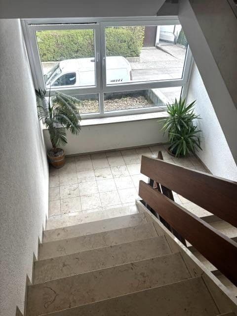 Pronájem bytu 3+1 92 m², Noestraße 28, München, Bavorsko Pronájem bytu 3+1 92 m², Noestraße 28, München, Bavorsko